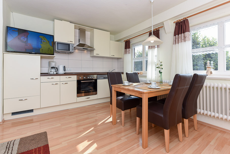 Ferienwohnung „Kornkammer“ - Wohnzimmer mit integriertem Küchenbereich