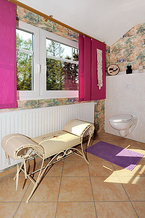 Ferienhaus „Magnolia“ - Badezimmer im Obergeschoss