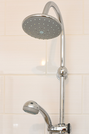 Ferienwohnung „Sommergarten“ - Badezimmer 1