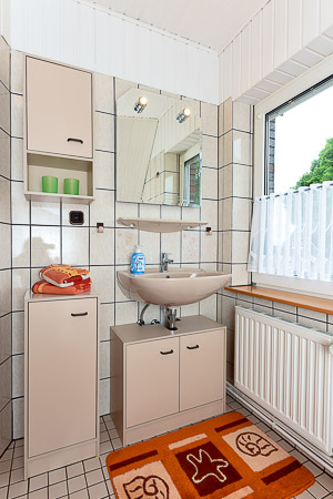Ferienwohnung „Weitblick“ - Badezimmer 1