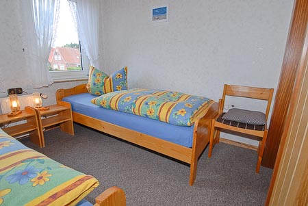 Ferienwohnung „Weitblick“ - Schlafzimmer 2/Kinderzimmer