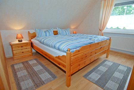 Ferienwohnung „Weitblick“ - Schlafzimmer 1