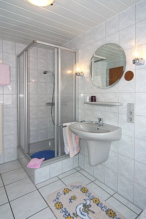 Ferienwohnung 2 - Badezimmer