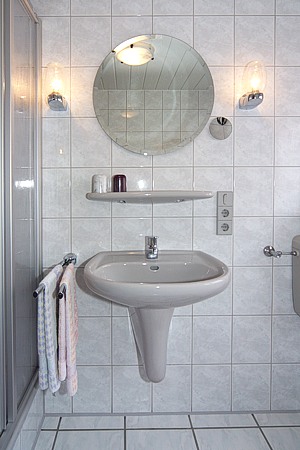 Ferienwohnung 2 - Badezimmer