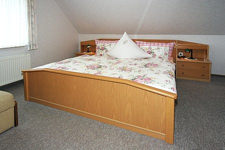 Ferienwohnung 2 - Schlafzimmer