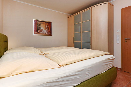 Ferienwohnung „Pamir“ - Schlafzimmer 1