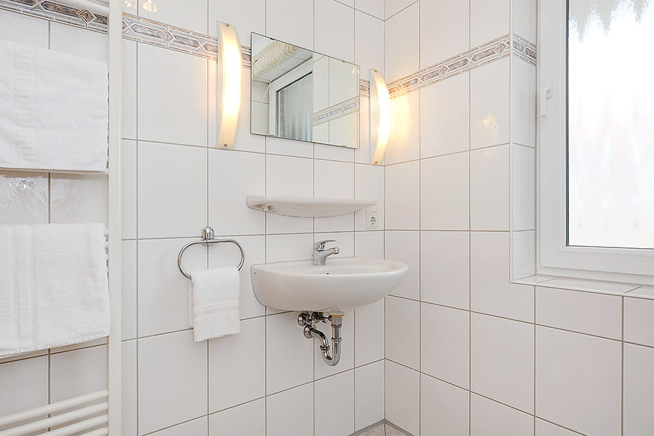 Ferienwohnung „Sonnenschein“ - Badezimmer