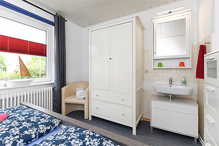 Ferienwohnung „Bei Obi“ - Schlafzimmer 1
