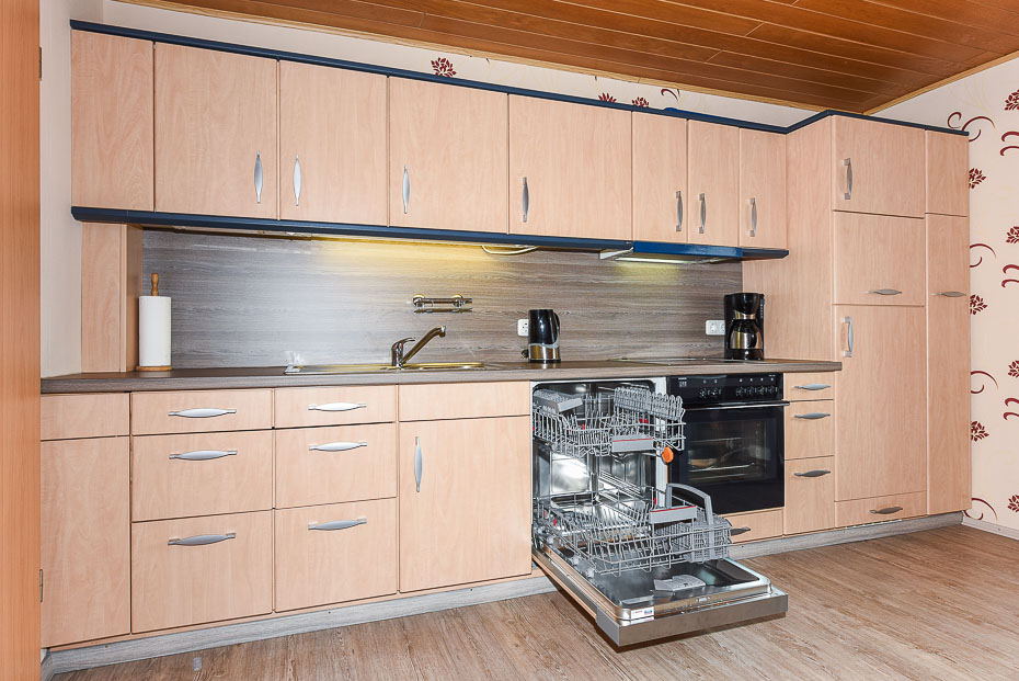 Ferienwohnung „Ilka“ - Wohnzimmer mit integriertem Küchenbereich