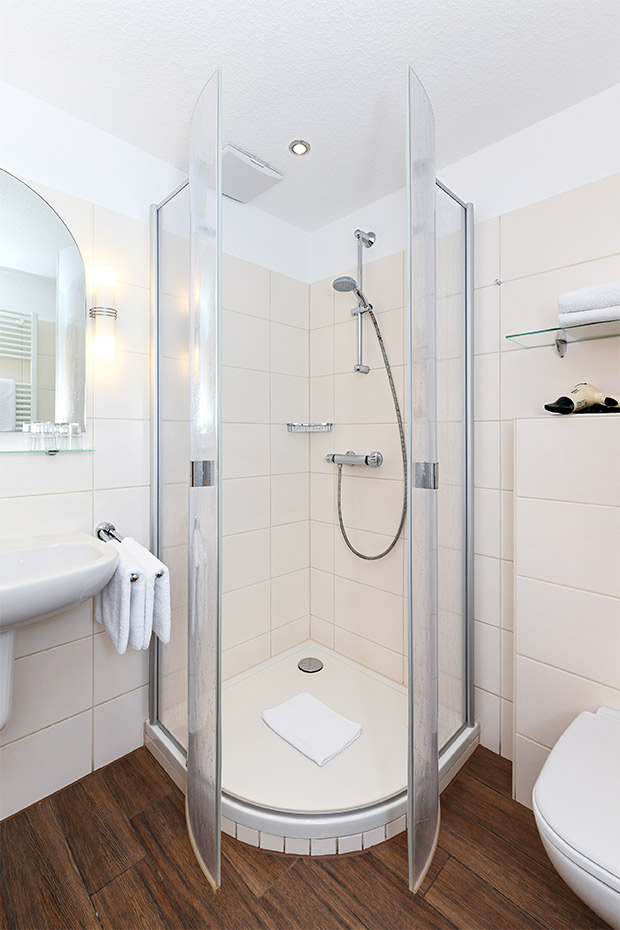 Doppelzimmer „Juist“ - Badezimmer