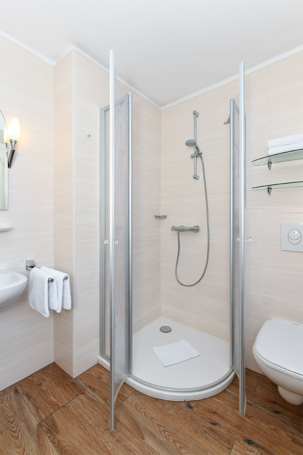 Doppelzimmer „Memmert“ - Badezimmer