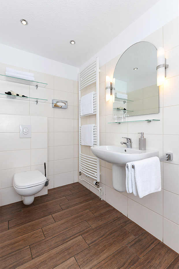 Doppelzimmer „Norderney“ - Badezimmer