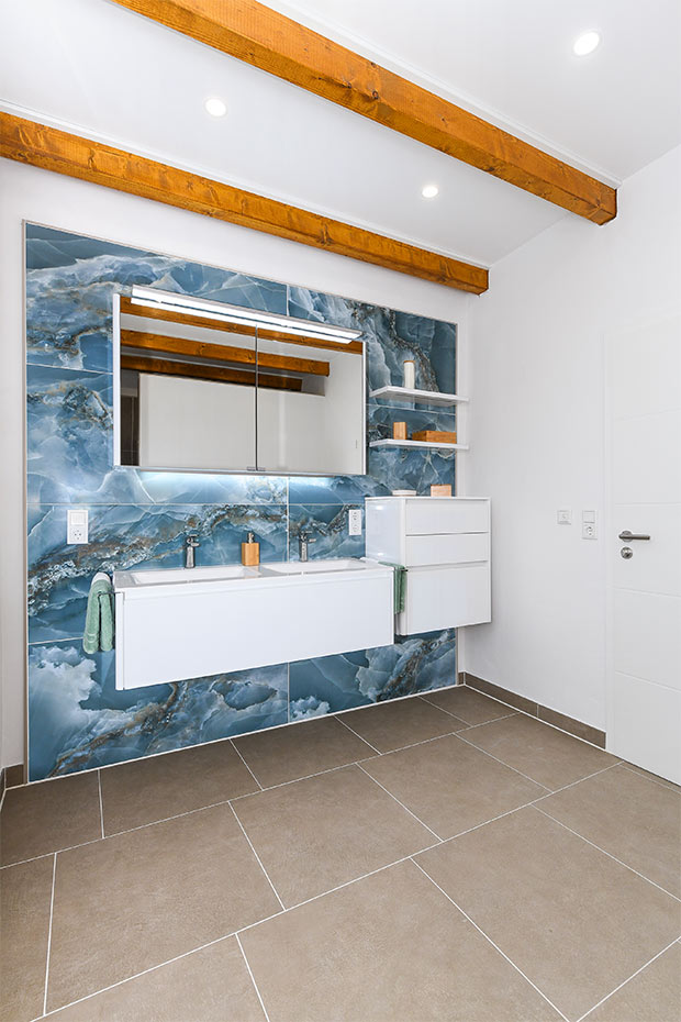 Ferienhaus „Friesenkrone“ - Badezimmer im Erdgeschoss