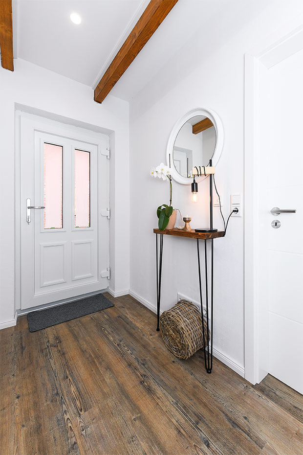 Ferienhaus „Friesenkrone“ - Flur im Erdgeschoss