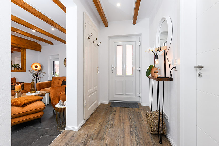 Ferienhaus „Friesenkrone“ - Flur im Erdgeschoss