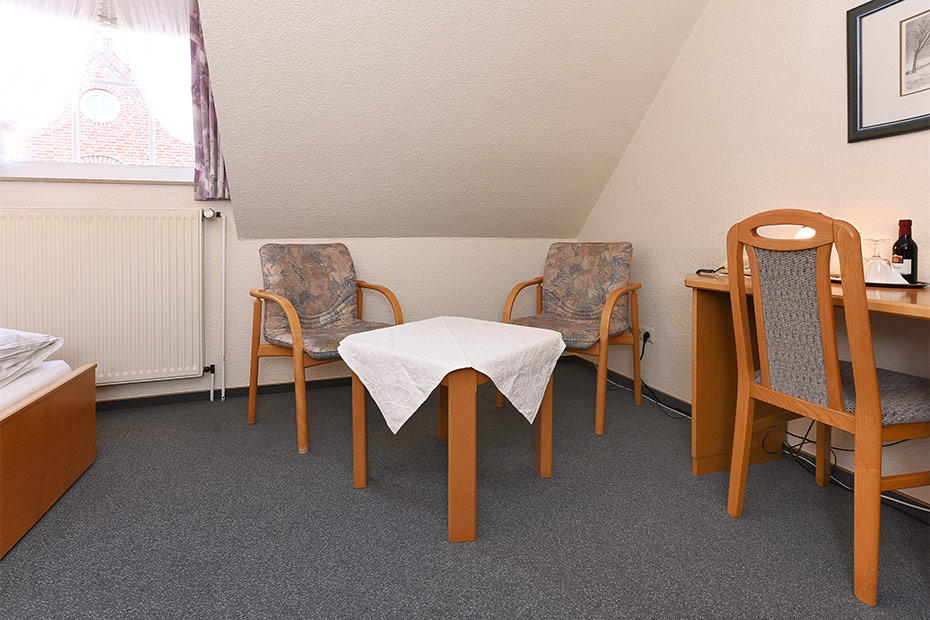 Doppelzimmer „Stranddistelzimmer“ - Wohn- und Schlafraum