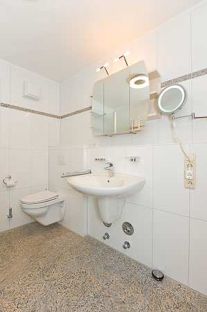 Ferienwohnung „Quirinus“ - Badezimmer