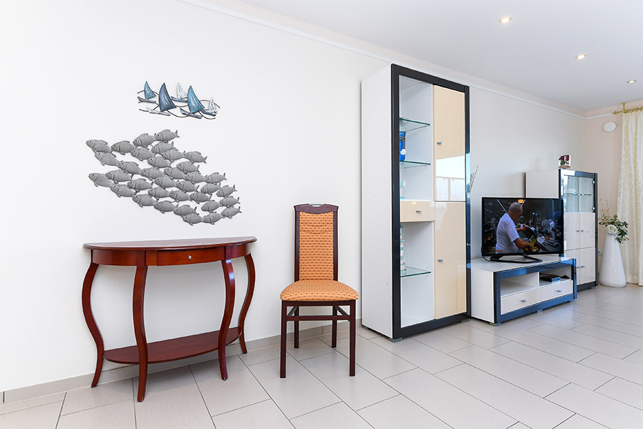 Ferienwohnung „Lilli Marleen“ - Wohnzimmer mit integriertem Küchenbereich