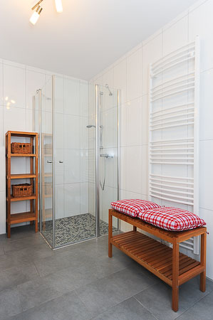 Ferienwohnung „Queen Mary II“ - Badezimmer