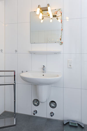 Ferienwohnung „Queen Mary II“ - Badezimmer