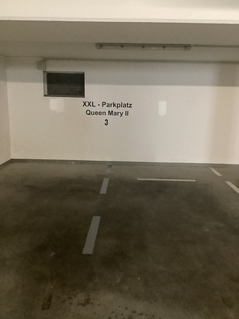 Ferienwohnung „Queen Mary II“ - XXL-Parkplatz in der Tiefgarage