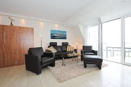 Ferienwohnung „Queen Victoria“ - Wohnzimmer mit integriertem Küchenbereich