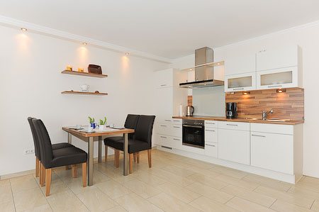 Ferienwohnung „Queen Victoria“ - Wohnzimmer mit integriertem Küchenbereich