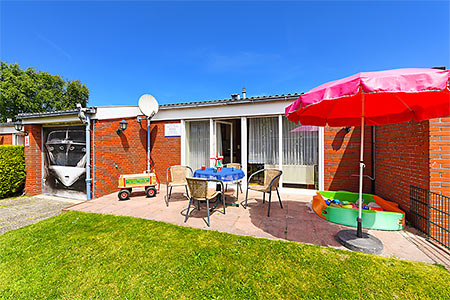 Ferienhaus „Weiße Robbe“ - Das Haus und der Garten