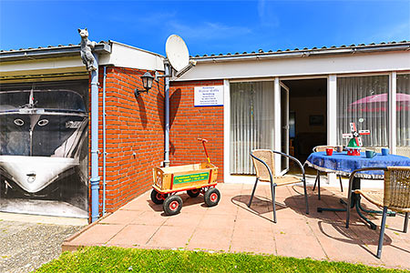 Ferienhaus „Weiße Robbe“ - Das Haus und der Garten