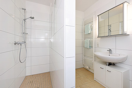 Ferienwohnung „Sanddorn“ - Badezimmer