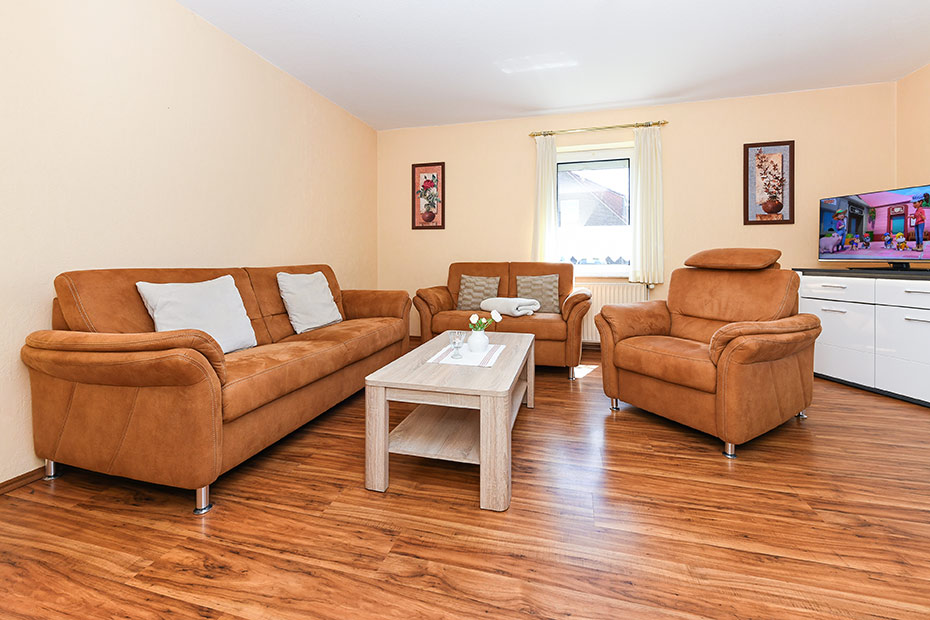 Ferienwohnung „Sanddorn“ - Wohnzimmer