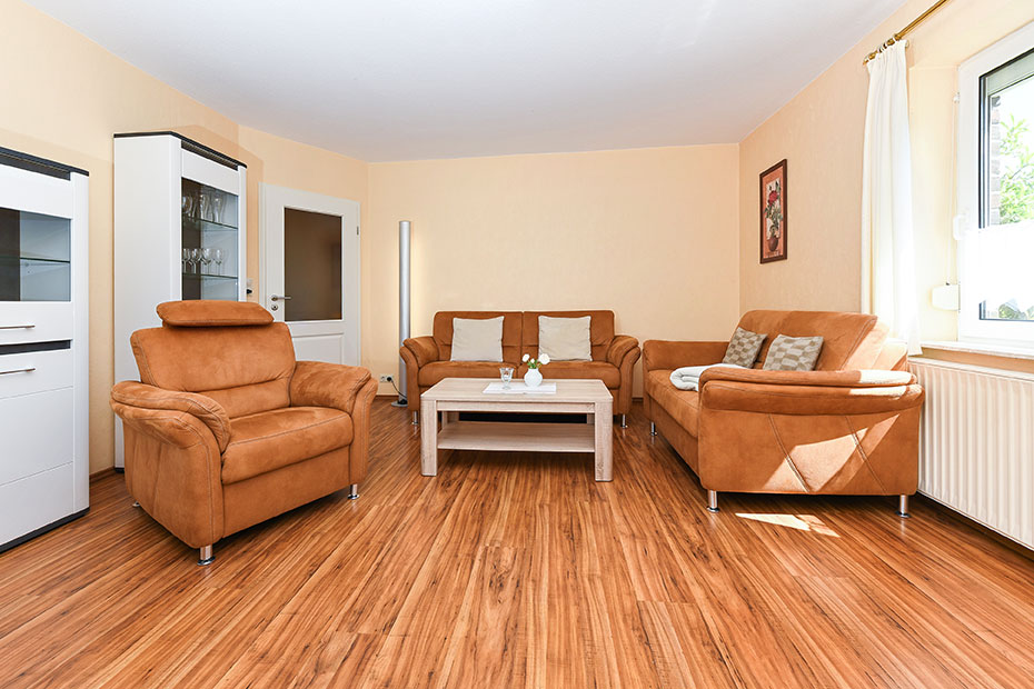 Ferienwohnung „Sanddorn“ - Wohnzimmer
