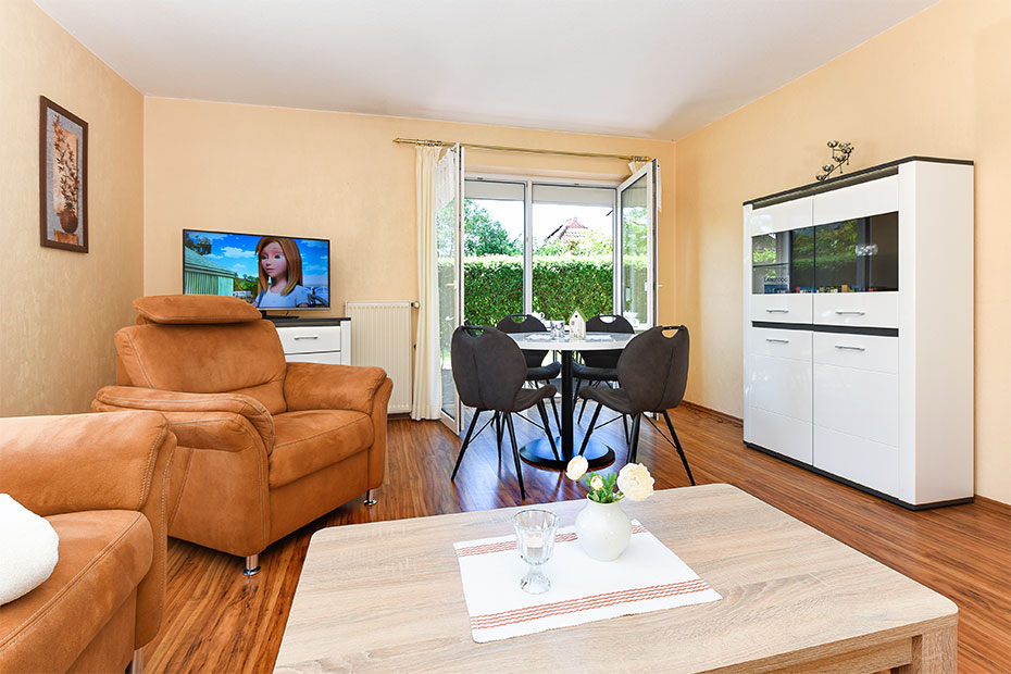 Ferienwohnung „Sanddorn“ - Wohnzimmer