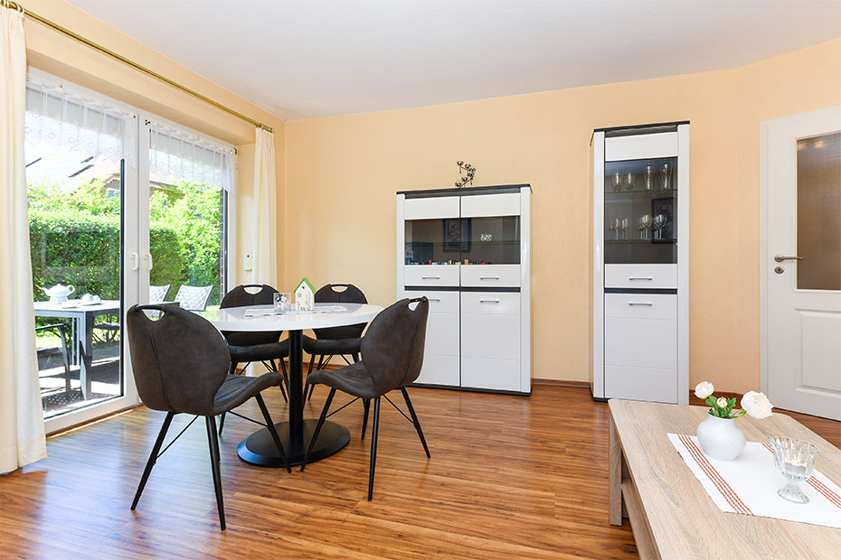Ferienwohnung „Sanddorn“ - Wohnzimmer