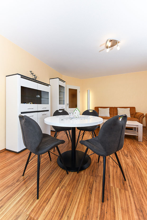 Ferienwohnung „Sanddorn“ - Wohnzimmer