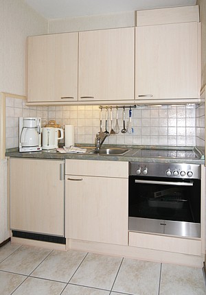 Ferienwohnung 1 - Wohnzimmer mit integriertem Küchenbereich