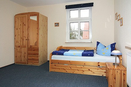 Ferienwohnung „Seestern“ - Schlafzimmer 2/Kinderzimmer