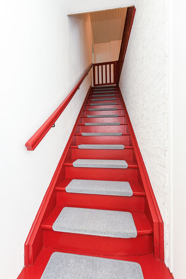 Ferienwohnung „Dünenblick“ - Treppenaufgang und Flur