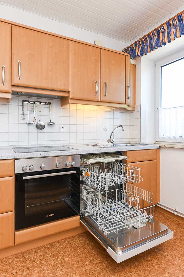 Ferienwohnung „Dünenblick“ - Wohnzimmer mit integriertem Küchenbereich