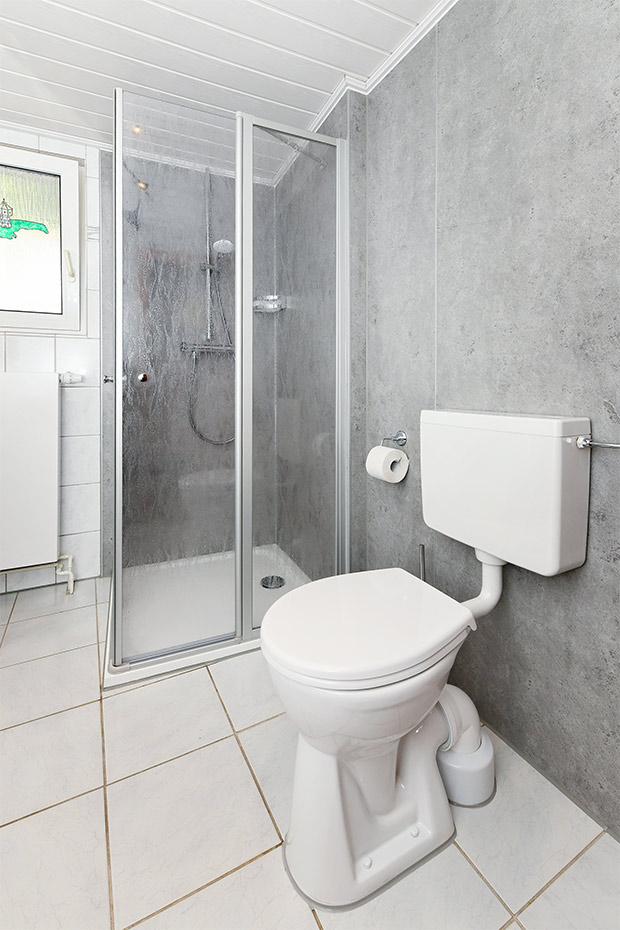 Ferienhaus „Dünenperle“ - Badezimmer