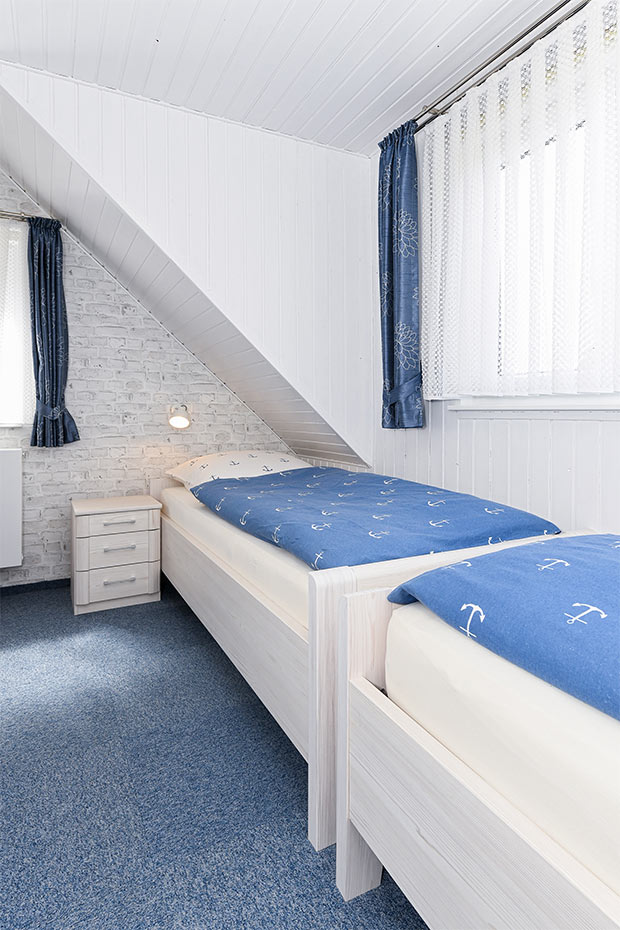 Ferienhaus „Dünenperle“ - Schlafzimmer 2/Kinderzimmer