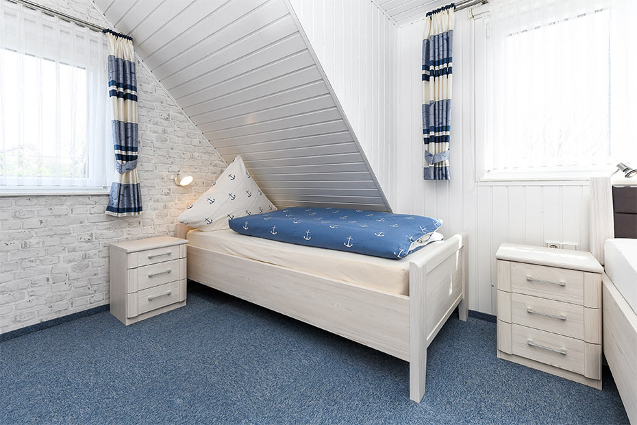 Ferienhaus „Dünenperle“ - Schlafzimmer 1