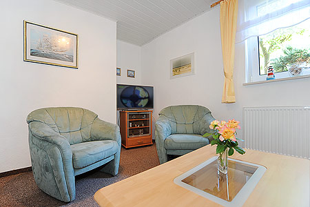 Ferienhaus „Dünenperle“ - Wohnzimmer