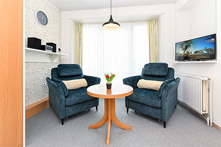 Apartment „Rosenapartment“ - Wohn- und Schlafraum