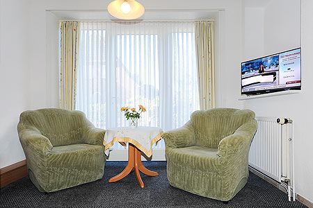 Apartment „Rosenapartment“ - Wohn- und Schlafraum