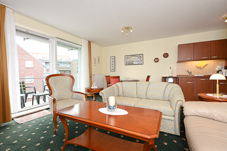 Ferienwohnung „Süderhörn“ - Wohnraum mit integrierter Küche