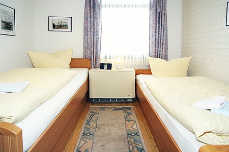 Ferienhaus „Weitblick“ - Schlafzimmer 2/Kinderzimmer