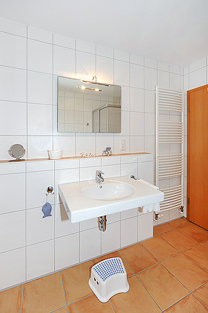 Ferienwohnung „Friesen-Chalet“ - Badezimmer