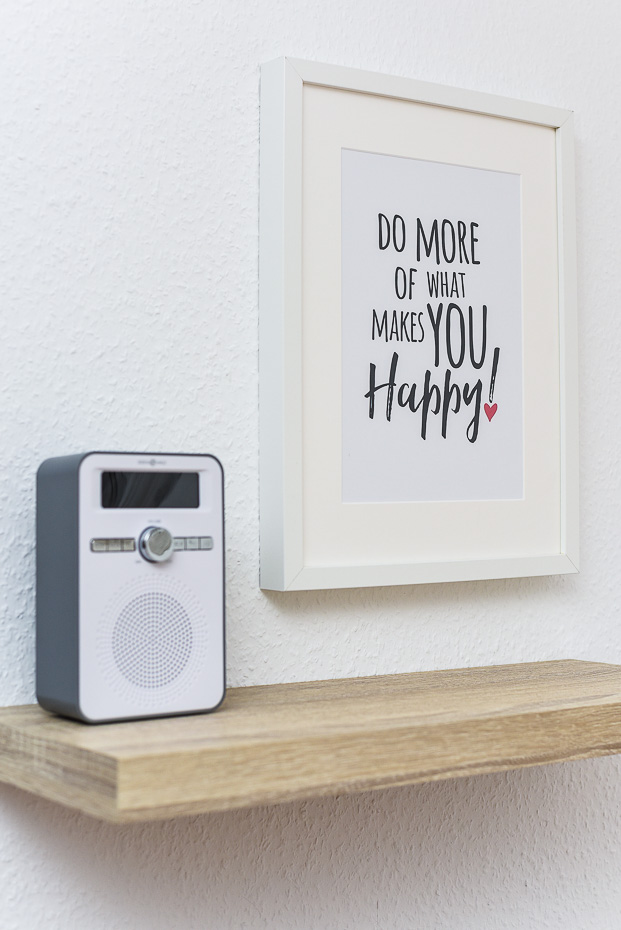 Ferienwohnung „Nordseeperle“ - Wohnzimmer mit integriertem Küchenbereich