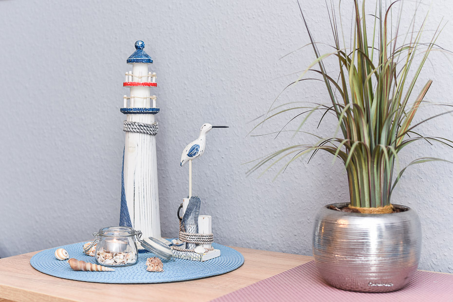 Ferienwohnung „Nordseeperle“ - Wohnzimmer mit integriertem Küchenbereich